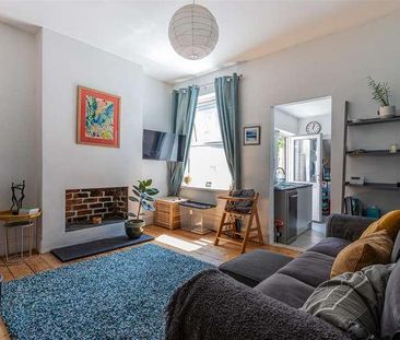 Treharris Street, Roath, CF24 - Photo 1