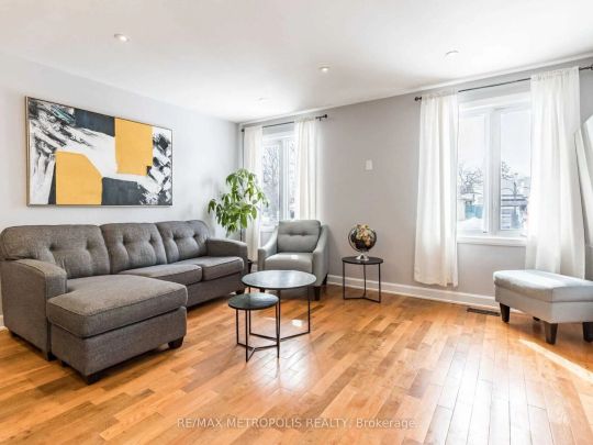 60 Reigate Avenue #Main - Photo 1