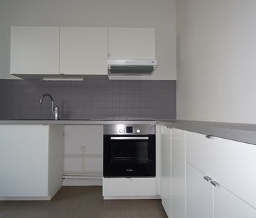 Location Appartement 2 pièces 47m² ORLEANS 45000 - Photo 5