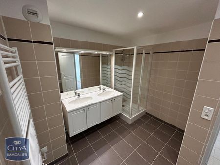 Location Appartement 3 pièces 91m² ST DIZIER 52100 - Photo 5