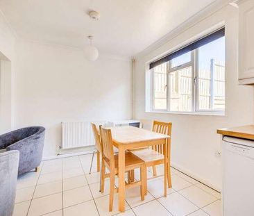 Warwick Road, Canterbury, CT1 - Photo 3