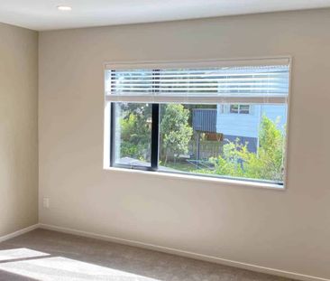 3 Bedroom Plus 1 study in Bucklands Beach - Photo 2