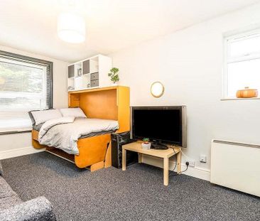 Studio to rent - Photo 5