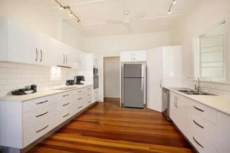 Timeless character, unbeatable location. - Photo 5