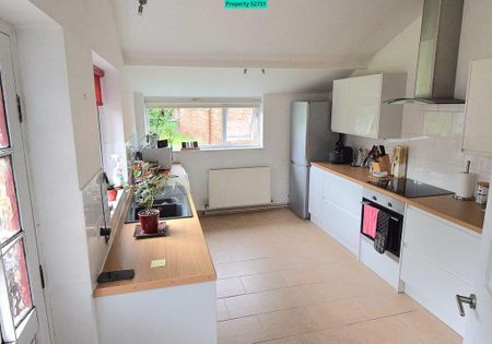 1 bedroom ground floor flat to rent - Photo 3