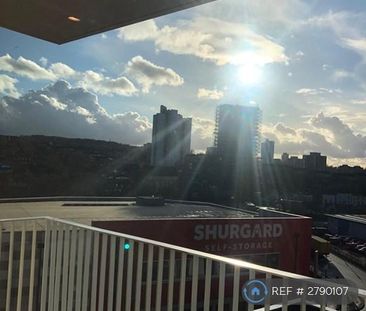 1 bedroom flat to rent - Photo 5