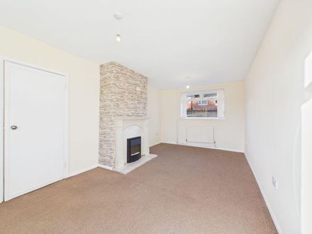 3 bedroom terraced house to rent - Photo 3