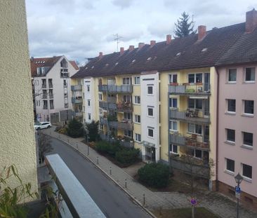 Möblierte 3-Zimmer Wohnung mit Balkon & Aufzug – Altstadt Nürnber - Photo 1