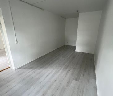 Göteborgsvägen, Slöinge - Photo 2