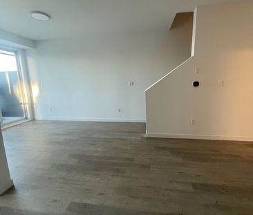 For Lease - 30 Markdale Lane Unit# 8, Markham, Ontario - Photo 2