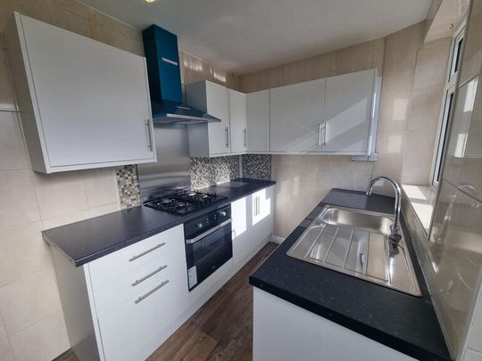 3 bedroom house to rent - Photo 1