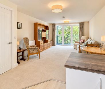 1 bedroom retirement property to rent - Photo 2
