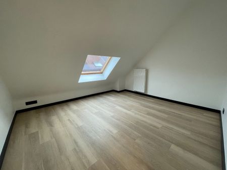 Gerenoveerde rijwoning in een rustige straat in de Brugse Poort - Photo 3