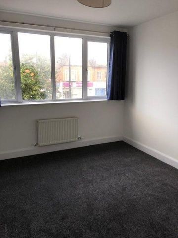 6 bedroom flat to rent - Photo 3