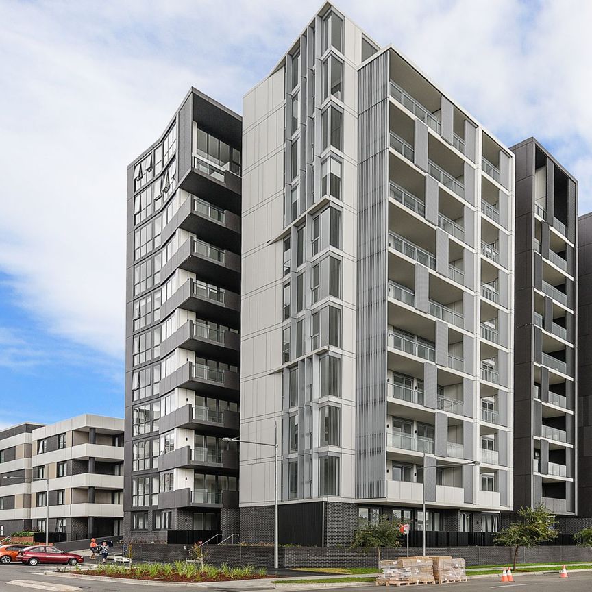 405/8 Aviators Way, Penrith - Photo 1