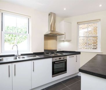 An attractive cottage, that has been renovated throughout and locat... - Photo 5