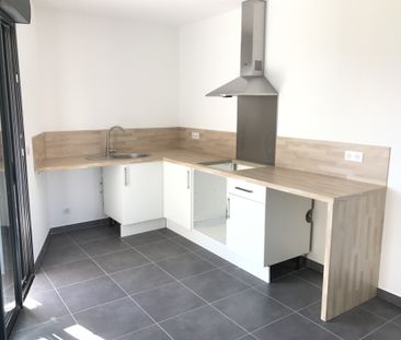 Location Appartement 3 pièces 83m² BASTIA 20600 - Photo 6