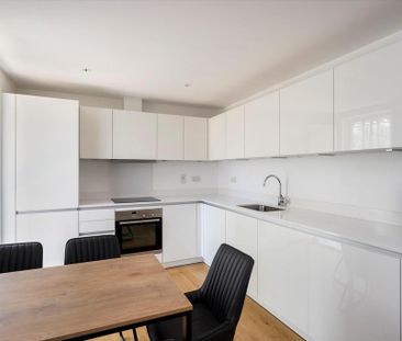 2 bedroom flat to rent - Photo 6