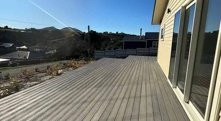 Sunny Brighton 3 Bedroom Home - Photo 3