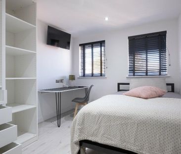 4 bedroom house to rent - Photo 3