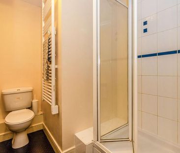 2 bedroom flat to rent - Photo 6