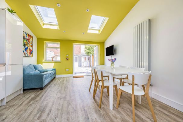 Chichester Road Room 7 - Photo 1