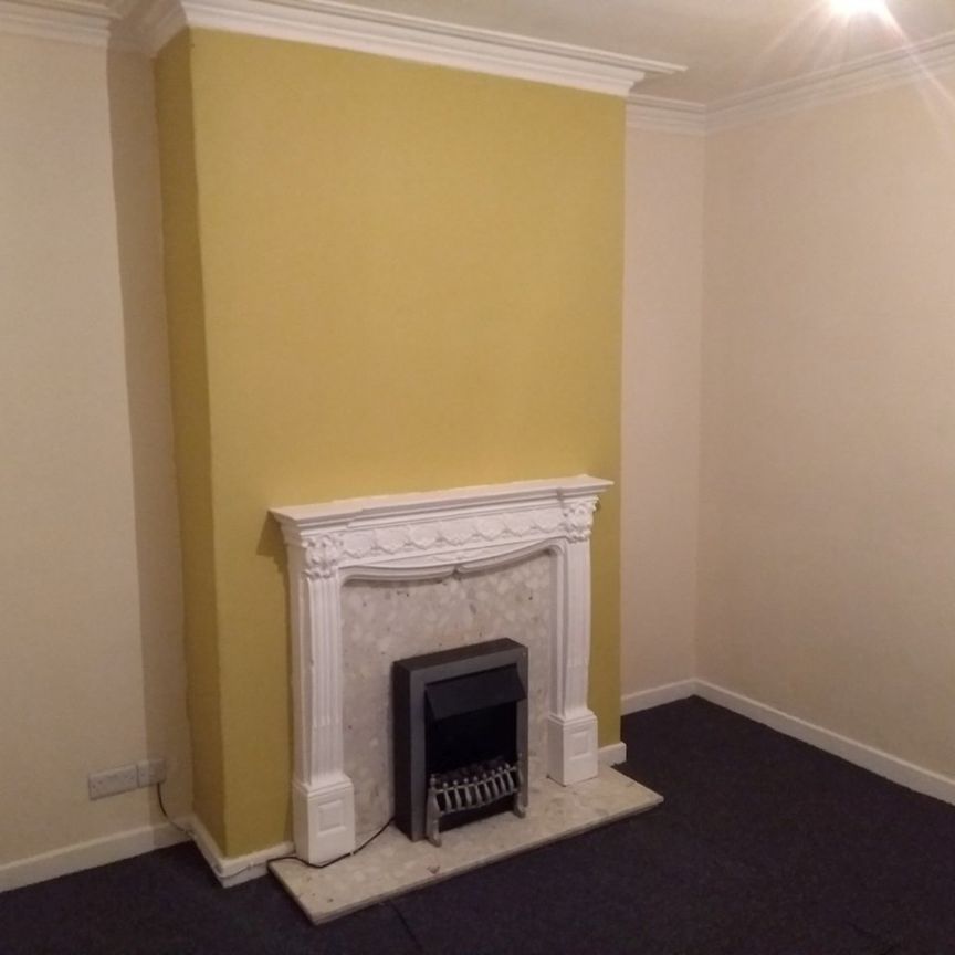 3 Bed Terraced House, Dundas Road, S9 - Photo 1