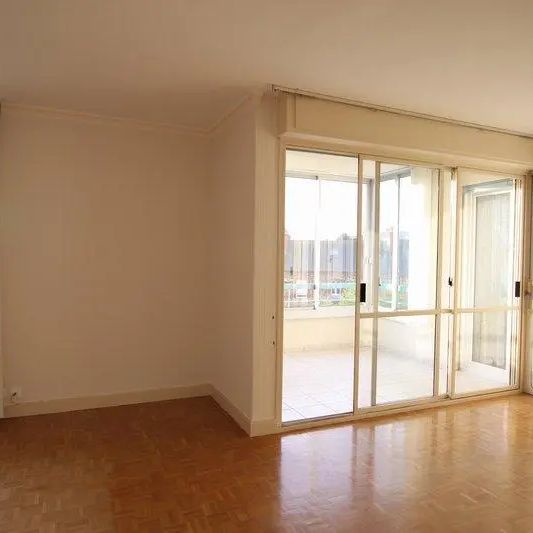 Appartement à louer 4 pièces 109.57m² - Photo 1