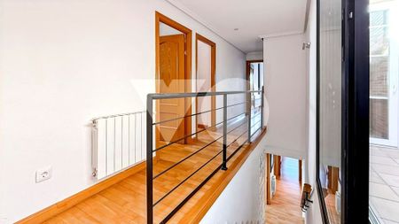 Luxury Apartment for rent in Majadahonda, Autonomous Region of Madrid - Photo 4