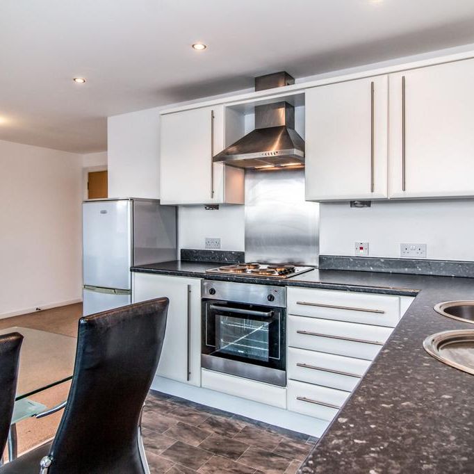 2 bedroom flat to rent - Photo 1