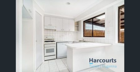 Prime location 3 bedroom home - Photo 5