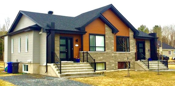 MAISON JUMELÉ À LOUER - rue de la Garonne SOREL-TRACY - Photo 2