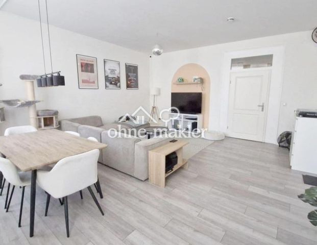 Schöne, extrem großzügige 3,5 Zi- Wohnung (plus 2 Zimmer) mit Einbauküche im Herzen von Bingen - Photo 1