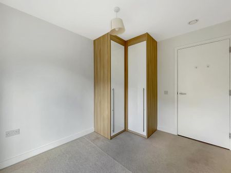 2 bedroom ground floor flat to rent - Photo 3