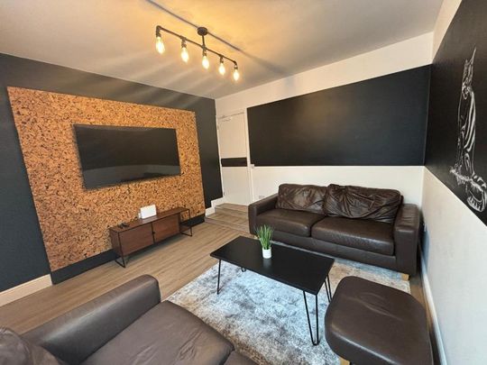 4 bedroom house share to rent - Photo 1