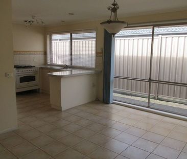 FAMILY HOME WITH LARGE YARD - Photo 6