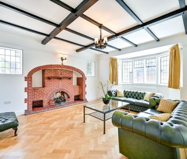 4 bedroom detached house to rent - Photo 2