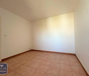 Location Appartement 2 pièces 45m² SORGUES 84700 - Photo 2