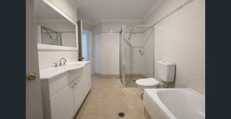 Well Maintained Private Villa - Photo 4