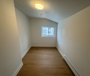 For Lease - 380 Park Street Unit# #2, Peterborough, Ontario - Photo 2