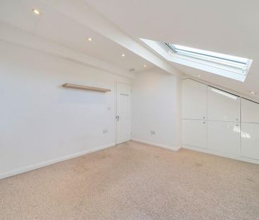 3 bedroom apartment to rent - Photo 2