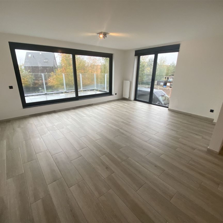 Te huur: duplexappartement in hart van Rijmenam - Photo 1
