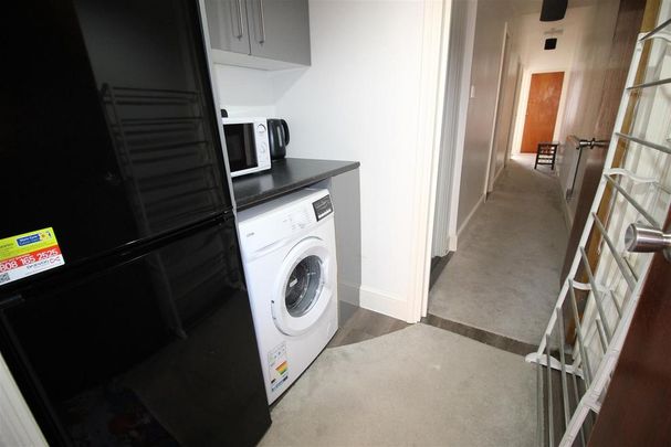 3 bedroom house share to rent - Photo 1