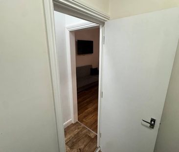 1 Bed Flat, Praed Street, W2 - Photo 1