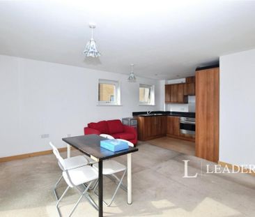 2 bedroom flat to rent - Photo 5
