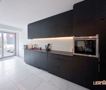 Lichtrijk en vernieuwd 2 SLK appartement op toplocatie - Foto 6