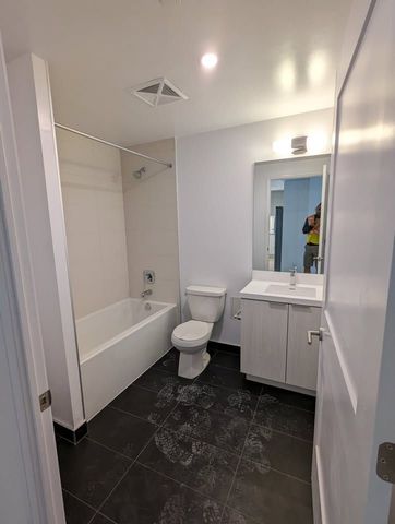 For Lease - 50 Dunfield Avenue Unit# 511, Toronto, Ontario - Photo 4