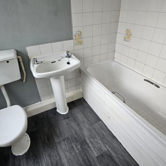 2 bedroom house to rent - Photo 1