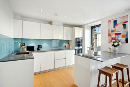 2 bedroom flat in 102 Marsham Street - Photo 3