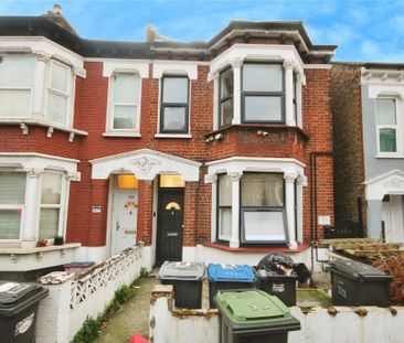 3 bedroom apartment to rent - Photo 2